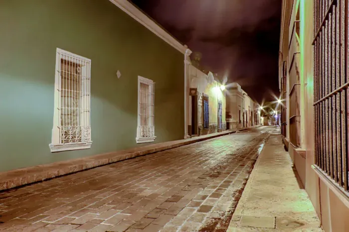 Framed Print : Streets of downtown Queretaro, Mexico at night