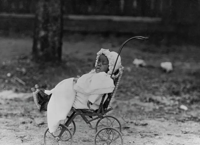 Framed Print : A Stroller In The Park Framed Print : A Stroller In The Park