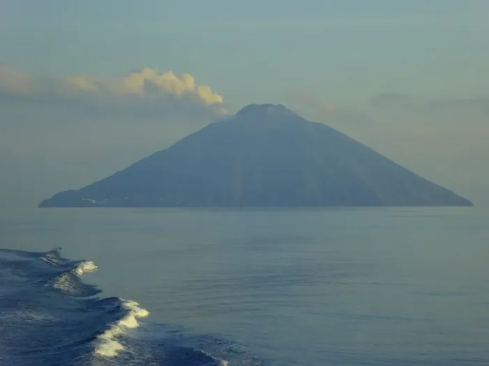 Framed Print : Stromboli, smoking volcano in the sea Framed Print : Stromboli, smoking volcano in the sea