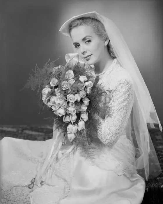 Framed Print : Studio portrait of mid adult bride Framed Print : Studio portrait of mid adult bride