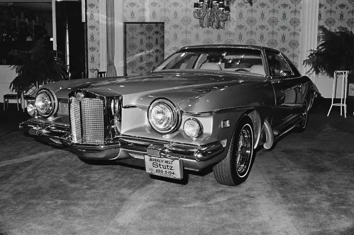 Framed Print : Stutz Cars On Show At The Beverly Hills Hotel Framed Print : Stutz Cars On Show At The Beverly Hills Hotel
