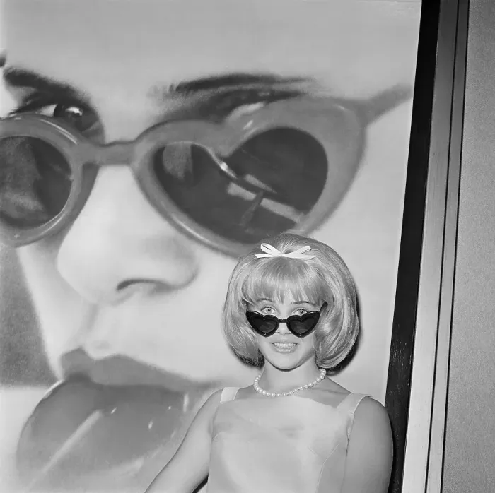 Framed Print : Sue Lyon Standing Before Mural of Herself Framed Print : Sue Lyon Standing Before Mural of Herself