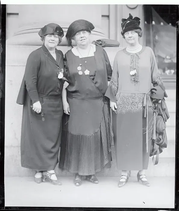 Framed Print : Suffragette Women Attending Convention Framed Print : Suffragette Women Attending Convention