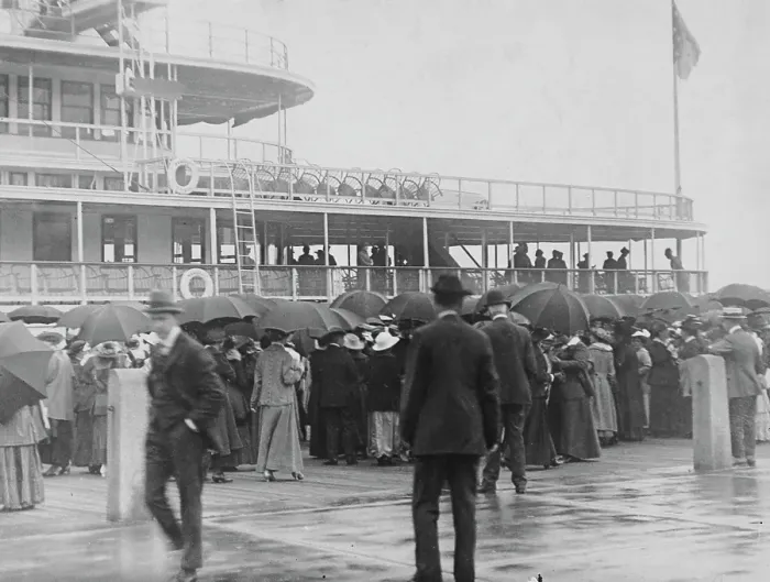 Framed Print : Suffragettes Waiting To Board The Mandalay Framed Print : Suffragettes Waiting To Board The Mandalay