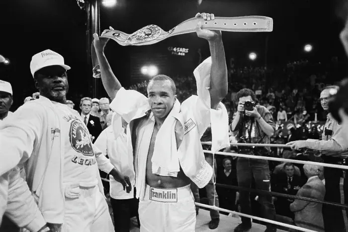 Framed Print : Sugar Ray Leonard Holding Championship Belt Framed Print : Sugar Ray Leonard Holding Championship Belt