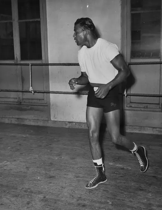 Framed Print : Sugar Ray Robinson Framed Print : Sugar Ray Robinson