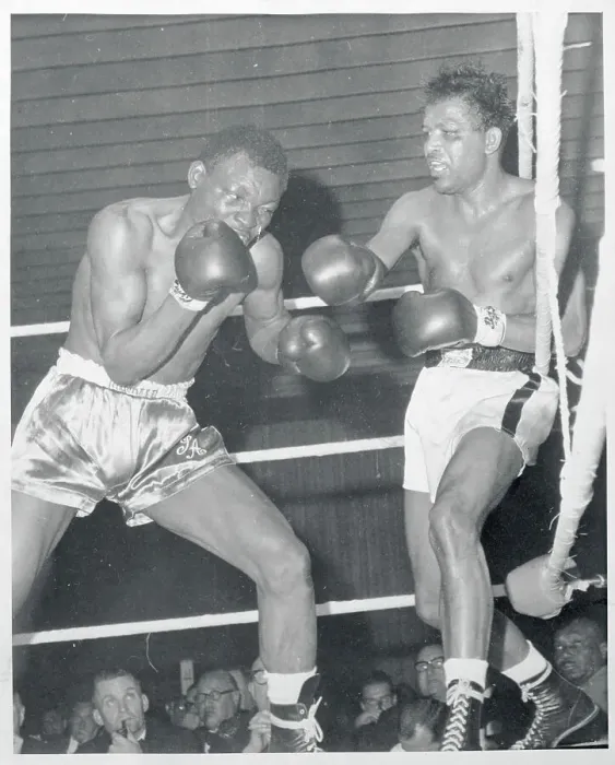 Framed Print : Sugar Ray Robinson Boxing Against Johnny Angel Framed Print : Sugar Ray Robinson Boxing Against Johnny Angel