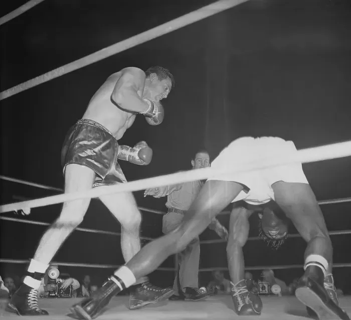 Framed Print : Sugar Ray Robinson Boxing Against Rocky Castellani Framed Print : Sugar Ray Robinson Boxing Against Rocky Castellani