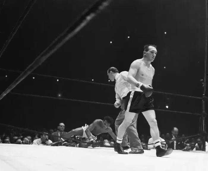 Framed Print : Sugar Ray Robinson and Gene Fullmer Framed Print : Sugar Ray Robinson and Gene Fullmer