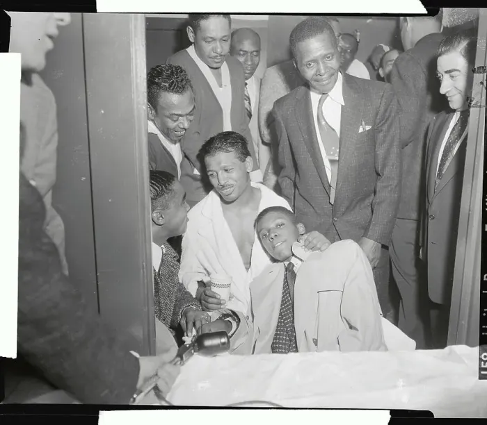 Framed Print : Sugar Ray Robinson After Victory Win Framed Print : Sugar Ray Robinson After Victory Win