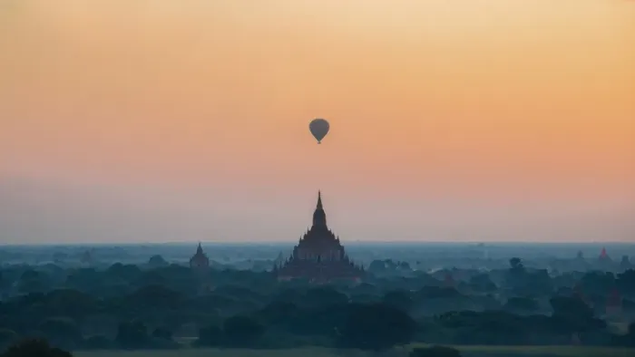 Framed Print : Sulamani pagoda temple with Hot air bolloon in the morining fog and sunrise before earthquake bagan, Myanmar Framed Print : Sulamani pagoda temple with Hot air bolloon in the morining fog and sunrise before earthquake bagan, Myanmar
