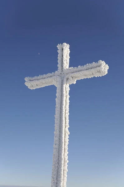 Summit cross of Mt. Unterberg, 1342m, Lower Austria, Austria, Europe