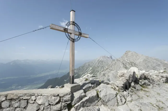 Framed Print : Summit with summit cross on Mt Hafelekarspitze, Innsbruck, Tyrol, Austria, Europe Framed Print : Summit with summit cross on Mt Hafelekarspitze, Innsbruck, Tyrol, Austria, Europe