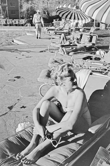 Framed Print : Sunbathing In Las Vegas