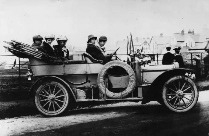 Framed Print : Sunbeam. 1907: Fred Eastmead with passengers in his 16 / 20 Sunbeam motor car Framed Print : Sunbeam. 1907: Fred Eastmead with passengers in his 16 / 20 Sunbeam motor car