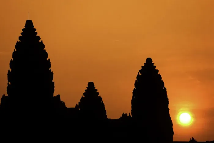 Framed Print : Sunrise at Angkor Wat Framed Print : Sunrise at Angkor Wat