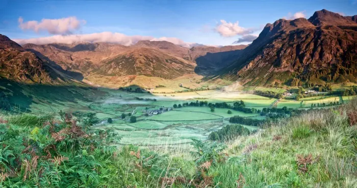 Framed Print : Sunrise at Great Langdale Valley, Cumbria Framed Print : Sunrise at Great Langdale Valley, Cumbria