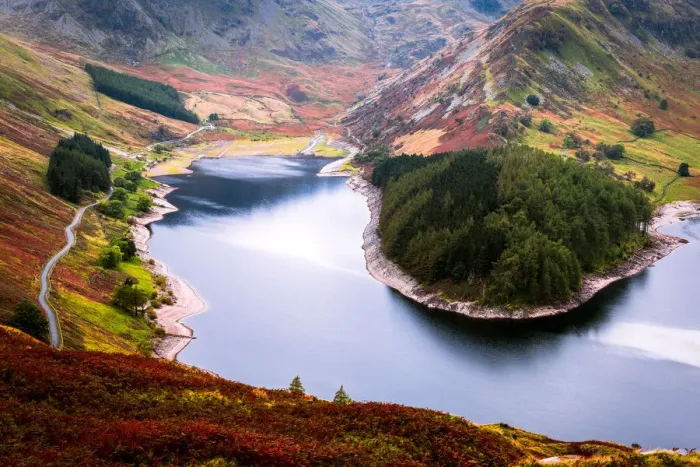 Framed Print : Sunrise, Haweswater Reservoir, Penrith, Lake District, Cumbria, England Framed Print : Sunrise, Haweswater Reservoir, Penrith, Lake District, Cumbria, England
