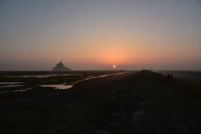 Framed Print : Sunrise on Mont Saint Michel Framed Print : Sunrise on Mont Saint Michel