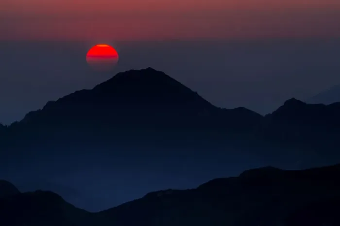 Framed Print : Sunrise above the peaks of the Allgau Alps, Oberstdorf, Bavaria, Germany Framed Print : Sunrise above the peaks of the Allgau Alps, Oberstdorf, Bavaria, Germany