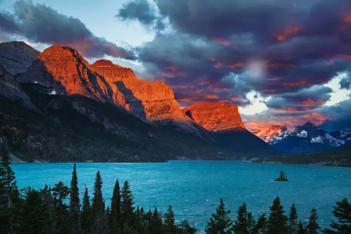 Framed Print : Sunrise at St. Mary Lake Framed Print : Sunrise at St. Mary Lake