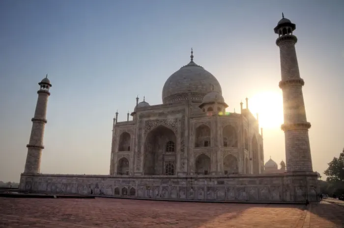 Framed Print : Sunrise behind Taj Mahal Framed Print : Sunrise behind Taj Mahal