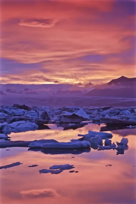 Framed Print : Sunset over Jokulsarlon Glacier Lagoon, Iceland Framed Print : Sunset over Jokulsarlon Glacier Lagoon, Iceland