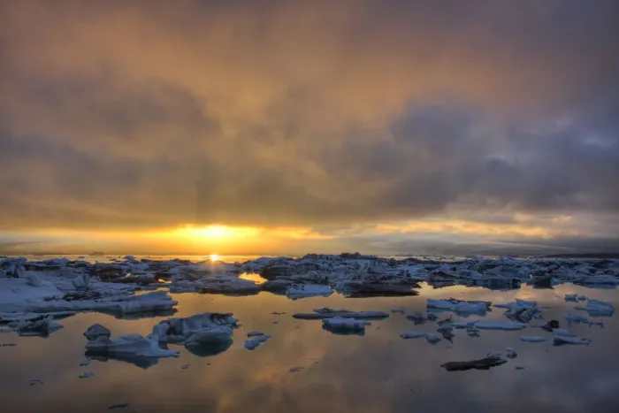 Framed Print : Sunset over Jokulsarlon Glacier Lagoon, Iceland Framed Print : Sunset over Jokulsarlon Glacier Lagoon, Iceland