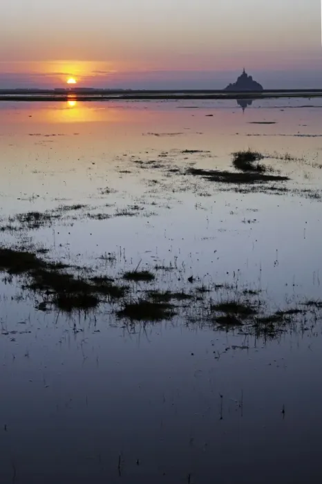 Framed Print : Sunset in the Mont-Saint-Michel