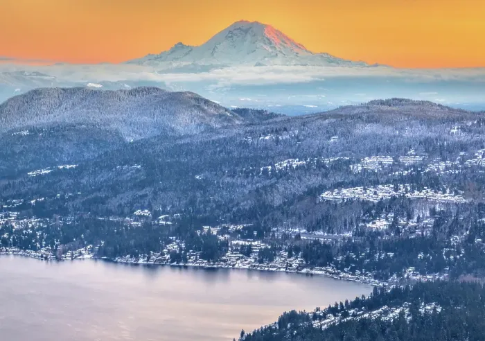 Framed Print : Sunset over Mount Rainier, Lake Sammamish, Bellevue Washington, USA Framed Print : Sunset over Mount Rainier, Lake Sammamish, Bellevue Washington, USA