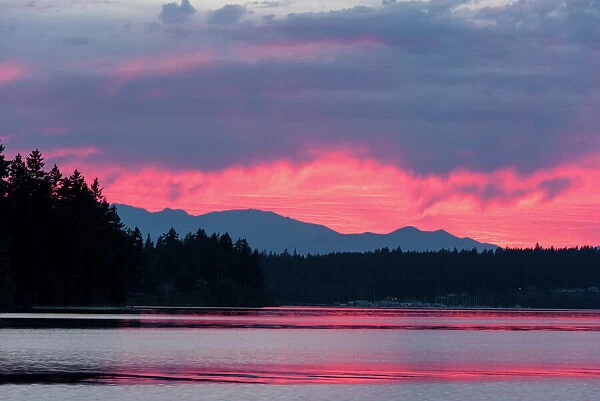 Sunset, Port Orchard Narrows, Olympic Mountains, Puget Sound, Washington State, USA