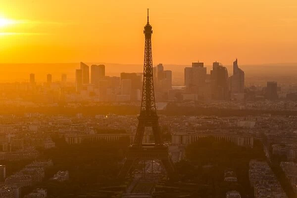 Sunset scene of Eiffel tower