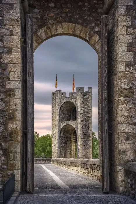 Framed Print : Sunset shot Besalu Roman bridge (Catalunya) Framed Print : Sunset shot Besalu Roman bridge (Catalunya)