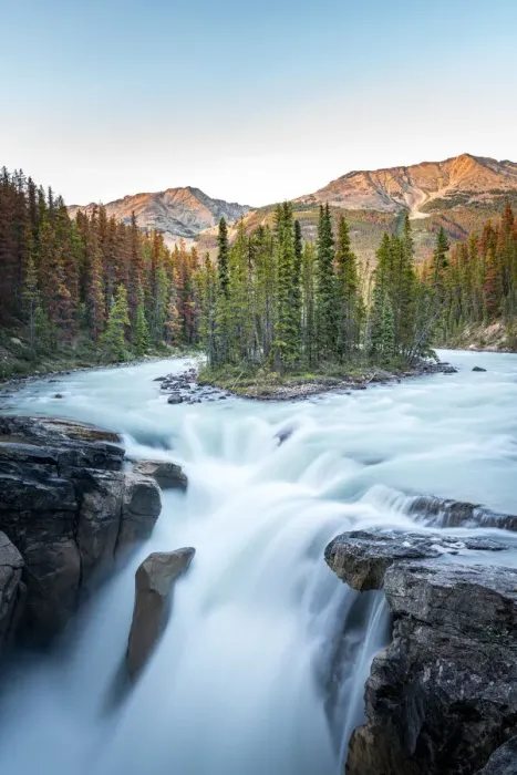 Framed Print : Sunwapta Falls in Jasper National Park, Alberta, Canada Framed Print : Sunwapta Falls in Jasper National Park, Alberta, Canada