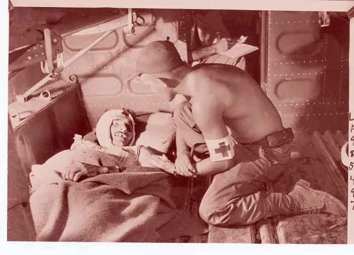 Framed Print : Surgeon Speaking to Wounded Soldier Framed Print : Surgeon Speaking to Wounded Soldier