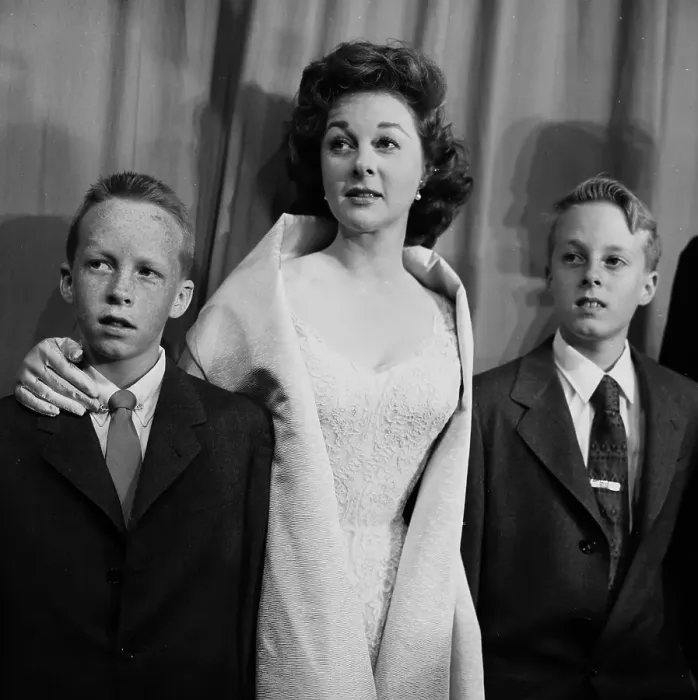 Framed Print : Susan Hayward Framed Print : Susan Hayward