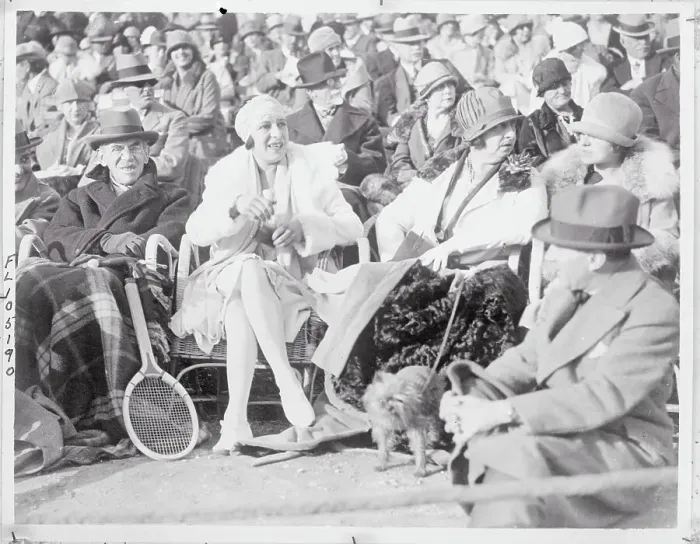 Framed Print : Suzanne Lenglen Sitting Between Parents Before Wells Match Framed Print : Suzanne Lenglen Sitting Between Parents Before Wells Match
