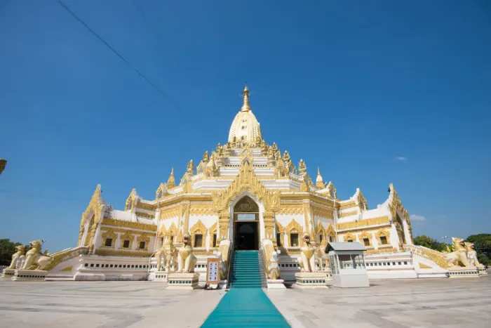 Framed Print : Swe Taw Myat, Buddha Tooth Relic Pagoda, Yangon, Myanmar