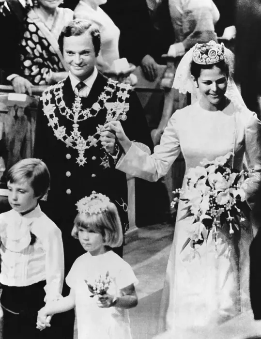 Framed Print : Sweden's King and Queen on Wedding Day Framed Print : Sweden's King and Queen on Wedding Day