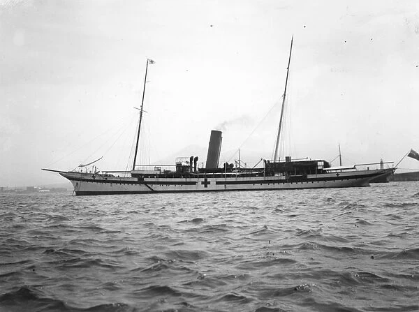 SY Erin. circa 1914: The Steam Yacht Erin owned by Sir Thomas Liipton,