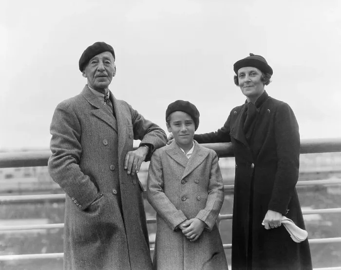 Framed Print : Sydney Lawford with Wife and Son Framed Print : Sydney Lawford with Wife and Son