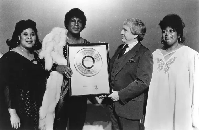 Framed Print : Sylvester, 2 Tons O Fun And Dionne Warwick Framed Print : Sylvester, 2 Tons O Fun And Dionne Warwick