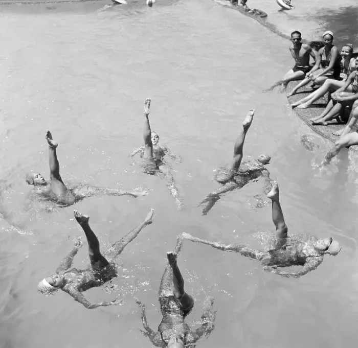 Framed Print : Synchronized Swimming Framed Print : Synchronized Swimming