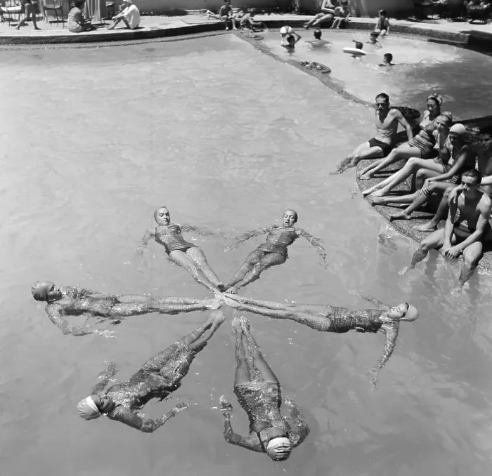 Framed Print : Synchronized Swimming Framed Print : Synchronized Swimming