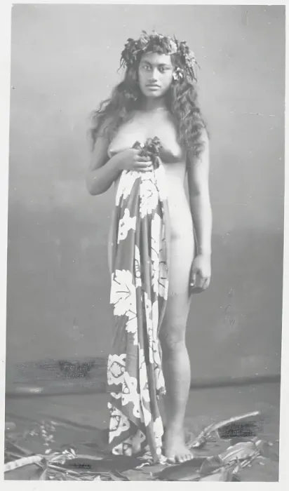Framed Print : Tahitian Woman Posing Framed Print : Tahitian Woman Posing