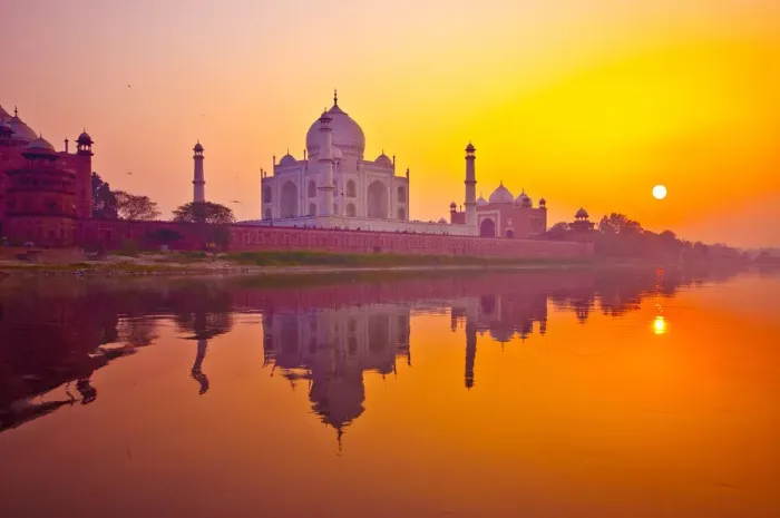 Framed Print : Taj Mahal at Sunset Framed Print : Taj Mahal at Sunset