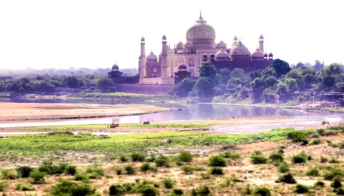 Framed Print : Taj Mahal at sunrise Framed Print : Taj Mahal at sunrise