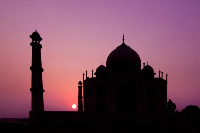 Framed Print : Taj Mahal at sunrise Framed Print : Taj Mahal at sunrise