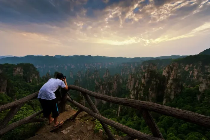Framed Print : Taking the landscape photo of Zhangjiajie Framed Print : Taking the landscape photo of Zhangjiajie