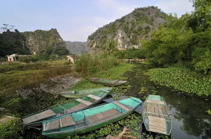 Framed Print : Tam Coc region near Ninh Binh, dry Halong Bay, Vietnam, Southeast Asia, Asia Framed Print : Tam Coc region near Ninh Binh, dry Halong Bay, Vietnam, Southeast Asia, Asia